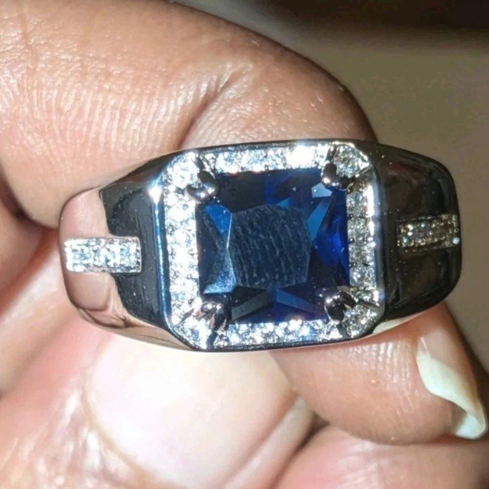 Silvery Classic Men's Sapphire Lab Created Diamond Ring